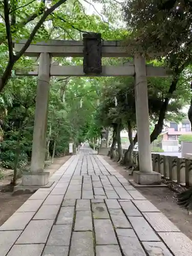 越ヶ谷久伊豆神社の鳥居