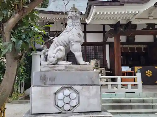 鳥越神社の狛犬