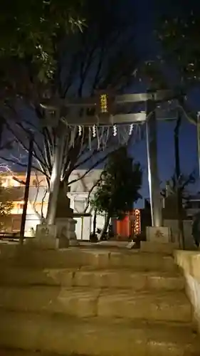 嶺稲荷神社の鳥居