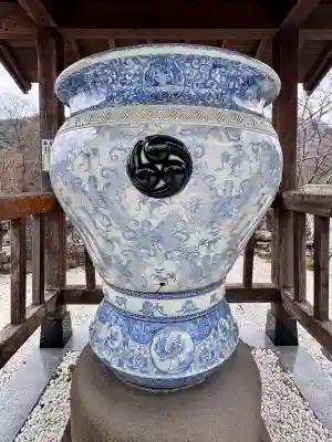 陶山神社の{uncategorized: "未分類", other: "その他", undefined: "問題あり", building: "その他建物", grave: "お墓", sacred_gate: "鳥居", guardian: "狛犬", statue: "像", buddha: "仏像", history: "歴史", nature: "自然", garden: "庭園", animal: "動物", pagoda: "塔", temizu: "手水舎", mountain_gate: "山門・神門", sanctuary: "本殿・本堂", subordinate: "末社・摂社", art: "芸術", scenery: "景色", jizo: "地蔵", ema: "絵馬", goshuin: "御朱印", omikuji: "おみくじ", items: "授与品その他", amulet: "お守り", goshuincho: "御朱印帳", eats: "食事", festival: "お祭り", votive_dance: "神楽", shichigosan: "七五三参", wedding: "結婚式", experience: "体験その他", initially: "初詣", around: "周辺", anti_infection: "感染症対策"}