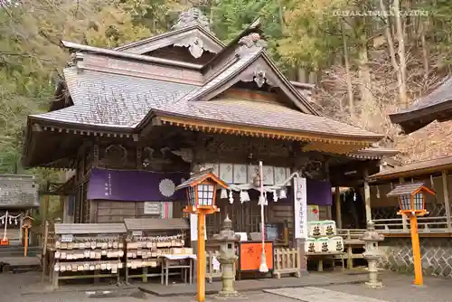 新倉富士浅間神社の本殿