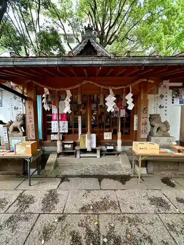 若一神社の本殿・本堂