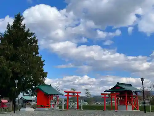 志賀理和氣神社の末社