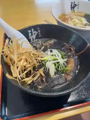 海津見神社（桂浜龍王宮）の{uncategorized: "未分類", other: "その他", undefined: "問題あり", building: "その他建物", grave: "お墓", sacred_gate: "鳥居", guardian: "狛犬", statue: "像", buddha: "仏像", history: "歴史", nature: "自然", garden: "庭園", animal: "動物", pagoda: "塔", temizu: "手水舎", mountain_gate: "山門・神門", sanctuary: "本殿・本堂", subordinate: "末社・摂社", art: "芸術", scenery: "景色", jizo: "地蔵", ema: "絵馬", goshuin: "御朱印", omikuji: "おみくじ", items: "授与品その他", amulet: "お守り", goshuincho: "御朱印帳", eats: "食事", festival: "お祭り", votive_dance: "神楽", shichigosan: "七五三参", wedding: "結婚式", experience: "体験その他", initially: "初詣", around: "周辺", anti_infection: "感染症対策"}