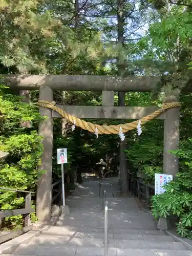 白石神社の鳥居