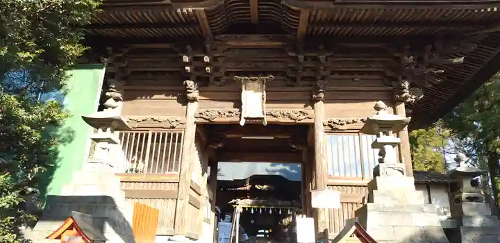 産泰神社の山門・神門