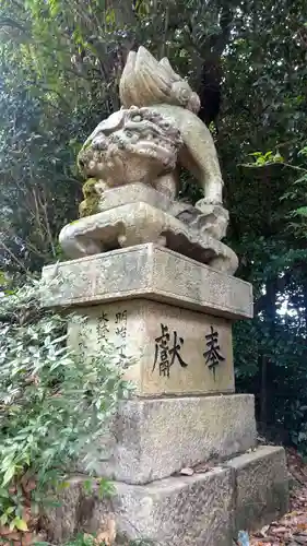 高尾神社の狛犬