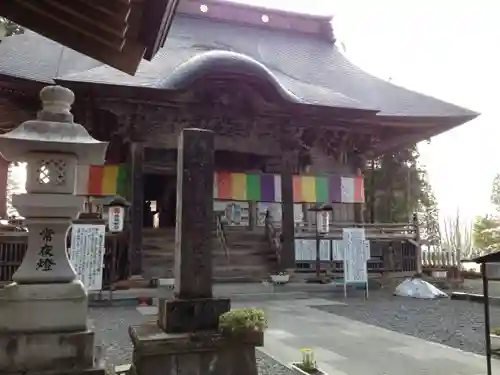 如法寺（鳥追観音）の本殿・本堂