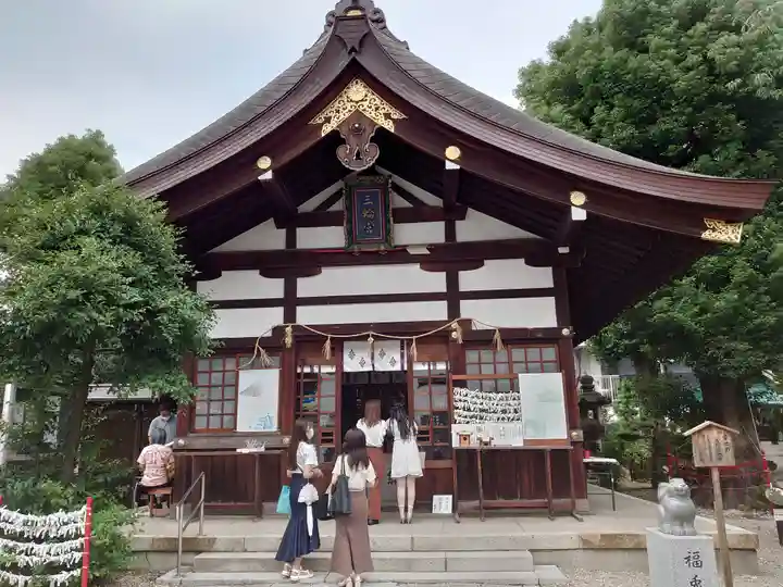 三輪神社の本殿・本堂
