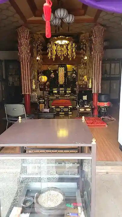 薬師院の本殿・本堂