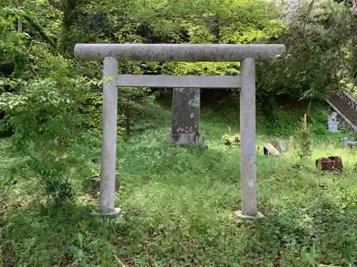 八幡神社の鳥居