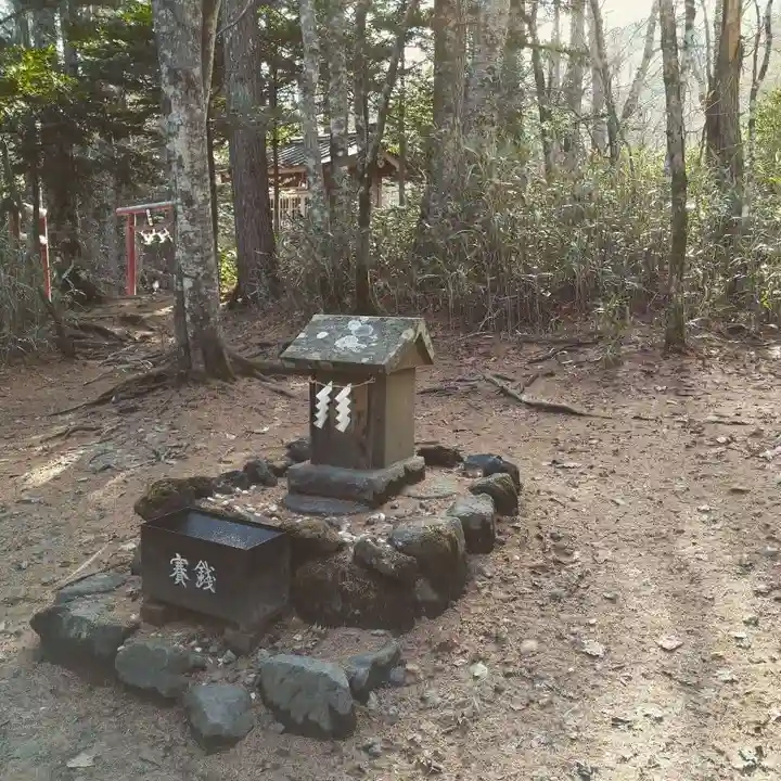 新屋山神社(山梨県)