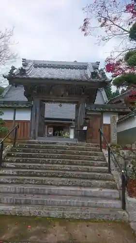 三寶寺の山門・神門