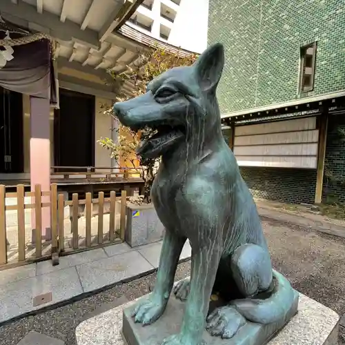 宮益御嶽神社の狛犬