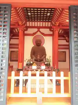 宝仙寺の像