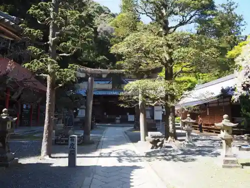 瀧安寺の鳥居