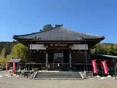 箕輪山満行院霊巖寺の{uncategorized: "未分類", other: "その他", undefined: "問題あり", building: "その他建物", grave: "お墓", sacred_gate: "鳥居", guardian: "狛犬", statue: "像", buddha: "仏像", history: "歴史", nature: "自然", garden: "庭園", animal: "動物", pagoda: "塔", temizu: "手水舎", mountain_gate: "山門・神門", sanctuary: "本殿・本堂", subordinate: "末社・摂社", art: "芸術", scenery: "景色", jizo: "地蔵", ema: "絵馬", goshuin: "御朱印", omikuji: "おみくじ", items: "授与品その他", amulet: "お守り", goshuincho: "御朱印帳", eats: "食事", festival: "お祭り", votive_dance: "神楽", shichigosan: "七五三参", wedding: "結婚式", experience: "体験その他", initially: "初詣", around: "周辺", anti_infection: "感染症対策"}
