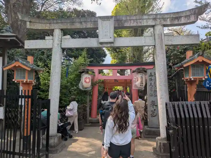 花園稲荷神社の鳥居