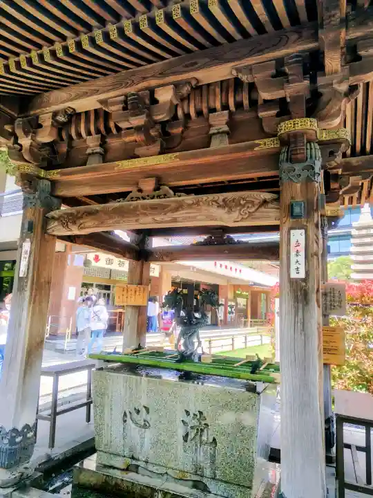 豊川稲荷東京別院の{uncategorized: "未分類", other: "その他", undefined: "問題あり", building: "その他建物", grave: "お墓", sacred_gate: "鳥居", guardian: "狛犬", statue: "像", buddha: "仏像", history: "歴史", nature: "自然", garden: "庭園", animal: "動物", pagoda: "塔", temizu: "手水舎", mountain_gate: "山門・神門", sanctuary: "本殿・本堂", subordinate: "末社・摂社", art: "芸術", scenery: "景色", jizo: "地蔵", ema: "絵馬", goshuin: "御朱印", omikuji: "おみくじ", items: "授与品その他", amulet: "お守り", goshuincho: "御朱印帳", eats: "食事", festival: "お祭り", votive_dance: "神楽", shichigosan: "七五三参", wedding: "結婚式", experience: "体験その他", initially: "初詣", around: "周辺", anti_infection: "感染症対策"}