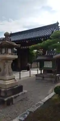 壬生寺の山門・神門