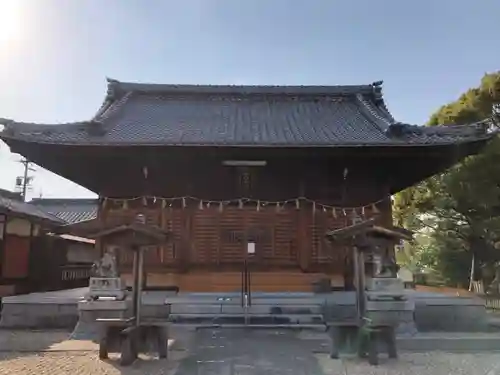 新田白山神社の本殿・本堂
