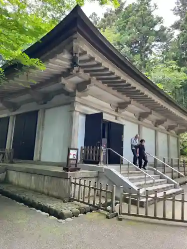中尊寺金色堂(岩手県)