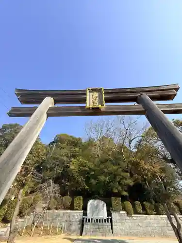 多井畑厄除八幡宮の{uncategorized: "未分類", other: "その他", undefined: "問題あり", building: "その他建物", grave: "お墓", sacred_gate: "鳥居", guardian: "狛犬", statue: "像", buddha: "仏像", history: "歴史", nature: "自然", garden: "庭園", animal: "動物", pagoda: "塔", temizu: "手水舎", mountain_gate: "山門・神門", sanctuary: "本殿・本堂", subordinate: "末社・摂社", art: "芸術", scenery: "景色", jizo: "地蔵", ema: "絵馬", goshuin: "御朱印", omikuji: "おみくじ", items: "授与品その他", amulet: "お守り", goshuincho: "御朱印帳", eats: "食事", festival: "お祭り", votive_dance: "神楽", shichigosan: "七五三参", wedding: "結婚式", experience: "体験その他", initially: "初詣", around: "周辺", anti_infection: "感染症対策"}