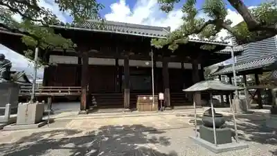 本興寺の本殿