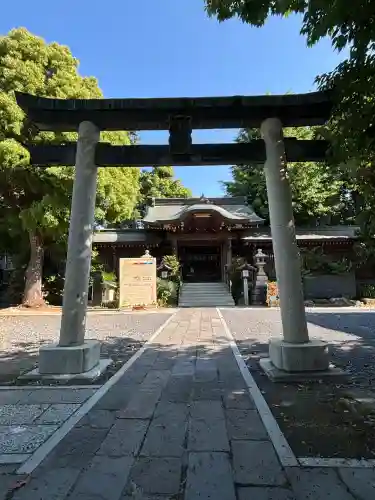鳩ヶ谷氷川神社の{uncategorized: "未分類", other: "その他", undefined: "問題あり", building: "その他建物", grave: "お墓", sacred_gate: "鳥居", guardian: "狛犬", statue: "像", buddha: "仏像", history: "歴史", nature: "自然", garden: "庭園", animal: "動物", pagoda: "塔", temizu: "手水舎", mountain_gate: "山門・神門", sanctuary: "本殿・本堂", subordinate: "末社・摂社", art: "芸術", scenery: "景色", jizo: "地蔵", ema: "絵馬", goshuin: "御朱印", omikuji: "おみくじ", items: "授与品その他", amulet: "お守り", goshuincho: "御朱印帳", eats: "食事", festival: "お祭り", votive_dance: "神楽", shichigosan: "七五三参", wedding: "結婚式", experience: "体験その他", initially: "初詣", around: "周辺", anti_infection: "感染症対策"}