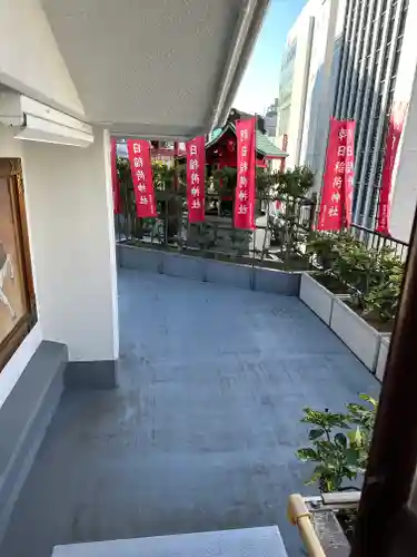 朝日稲荷神社の庭園