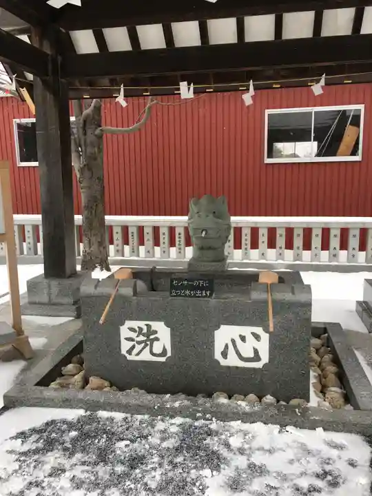 新川皇大神社の手水舎