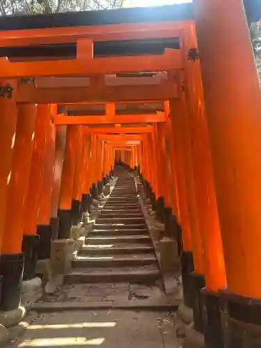 伏見稲荷大社の{uncategorized: "未分類", other: "その他", undefined: "問題あり", building: "その他建物", grave: "お墓", sacred_gate: "鳥居", guardian: "狛犬", statue: "像", buddha: "仏像", history: "歴史", nature: "自然", garden: "庭園", animal: "動物", pagoda: "塔", temizu: "手水舎", mountain_gate: "山門・神門", sanctuary: "本殿・本堂", subordinate: "末社・摂社", art: "芸術", scenery: "景色", jizo: "地蔵", ema: "絵馬", goshuin: "御朱印", omikuji: "おみくじ", items: "授与品その他", amulet: "お守り", goshuincho: "御朱印帳", eats: "食事", festival: "お祭り", votive_dance: "神楽", shichigosan: "七五三参", wedding: "結婚式", experience: "体験その他", initially: "初詣", around: "周辺", anti_infection: "感染症対策"}