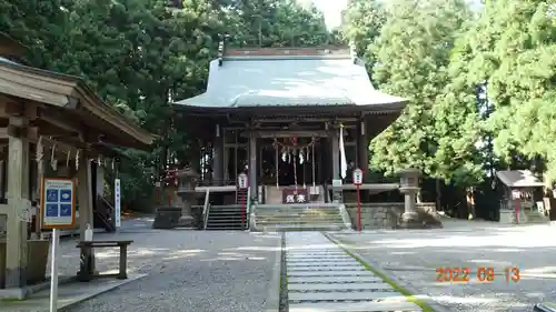 八幡神社の本殿