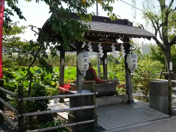 寛永寺不忍池弁天堂の手水舎