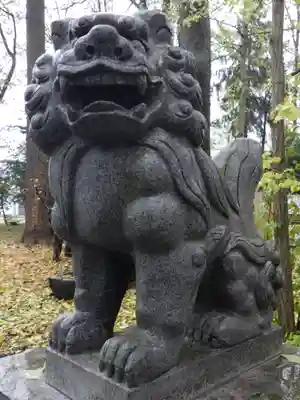 旭川神社の狛犬
