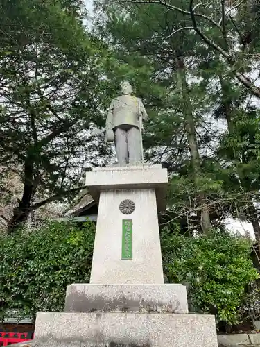 盛岡八幡宮の像