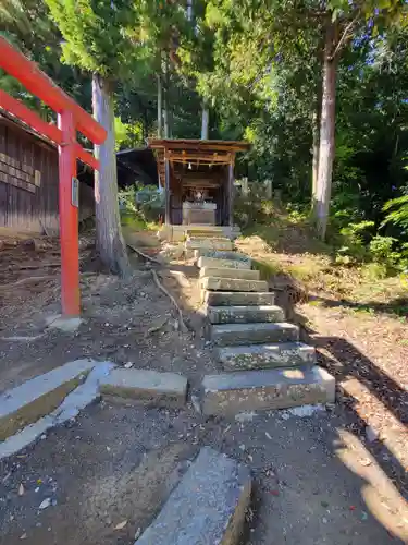 竹山随護稲荷神社の末社