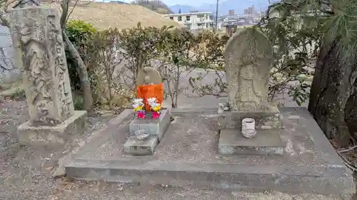 繁多寺の地蔵