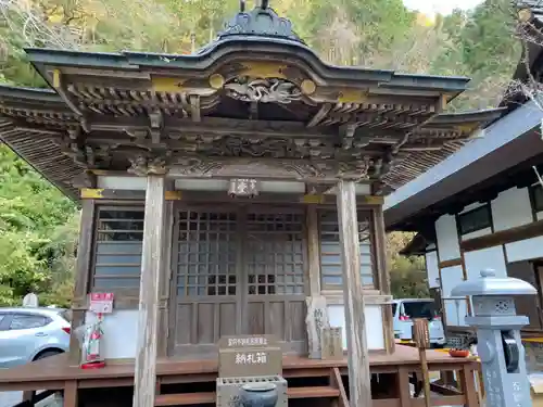 水潜寺の本殿