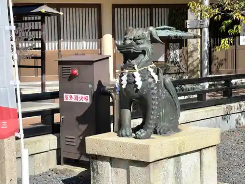 三重縣護國神社の狛犬