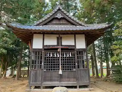 稲乃比売神社の本殿・本堂
