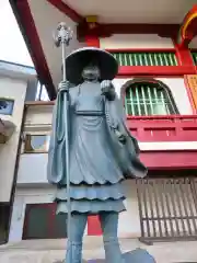 放生寺の像