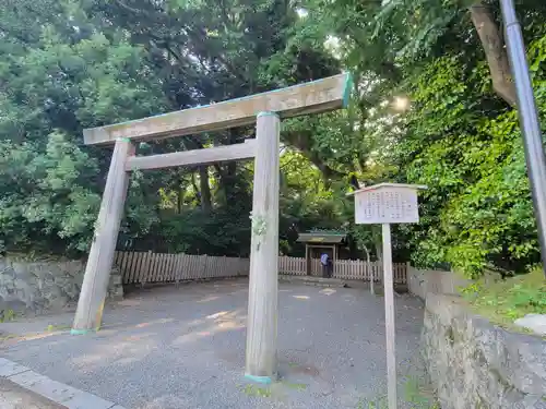 熱田神宮の鳥居