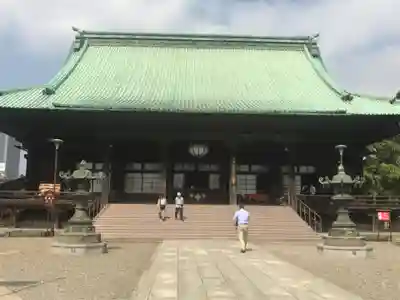 護国寺の本殿・本堂