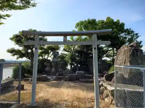 岩岡神社の鳥居