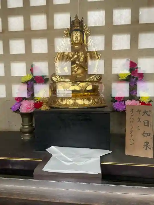 成田山釈迦堂の{uncategorized: "未分類", other: "その他", undefined: "問題あり", building: "その他建物", grave: "お墓", sacred_gate: "鳥居", guardian: "狛犬", statue: "像", buddha: "仏像", history: "歴史", nature: "自然", garden: "庭園", animal: "動物", pagoda: "塔", temizu: "手水舎", mountain_gate: "山門・神門", sanctuary: "本殿・本堂", subordinate: "末社・摂社", art: "芸術", scenery: "景色", jizo: "地蔵", ema: "絵馬", goshuin: "御朱印", omikuji: "おみくじ", items: "授与品その他", amulet: "お守り", goshuincho: "御朱印帳", eats: "食事", festival: "お祭り", votive_dance: "神楽", shichigosan: "七五三参", wedding: "結婚式", experience: "体験その他", initially: "初詣", around: "周辺", anti_infection: "感染症対策"}