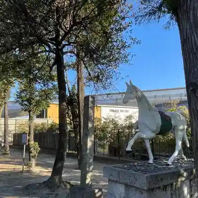 白山神社(松河戸町)の狛犬
