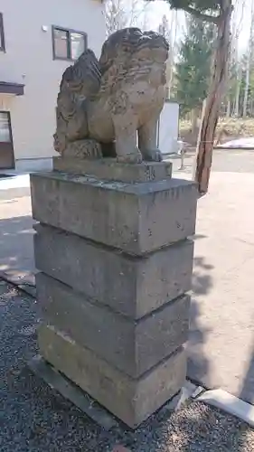 石山神社の狛犬