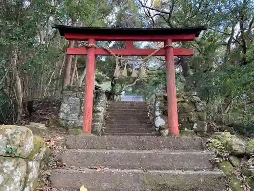 石堂原八幡神社の鳥居