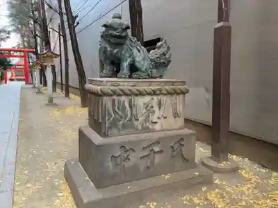 花園神社の狛犬